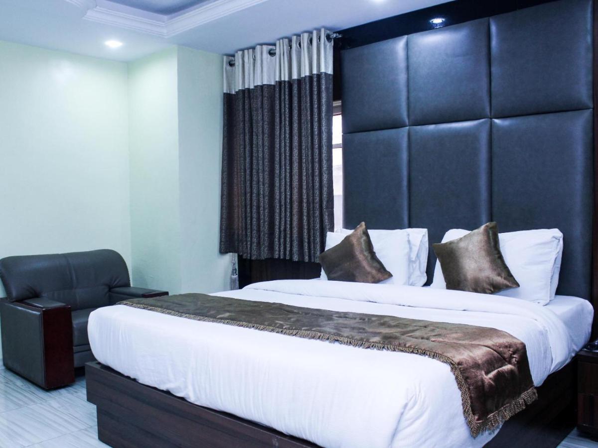 Six Diamond Hotel Ikeja Luaran gambar