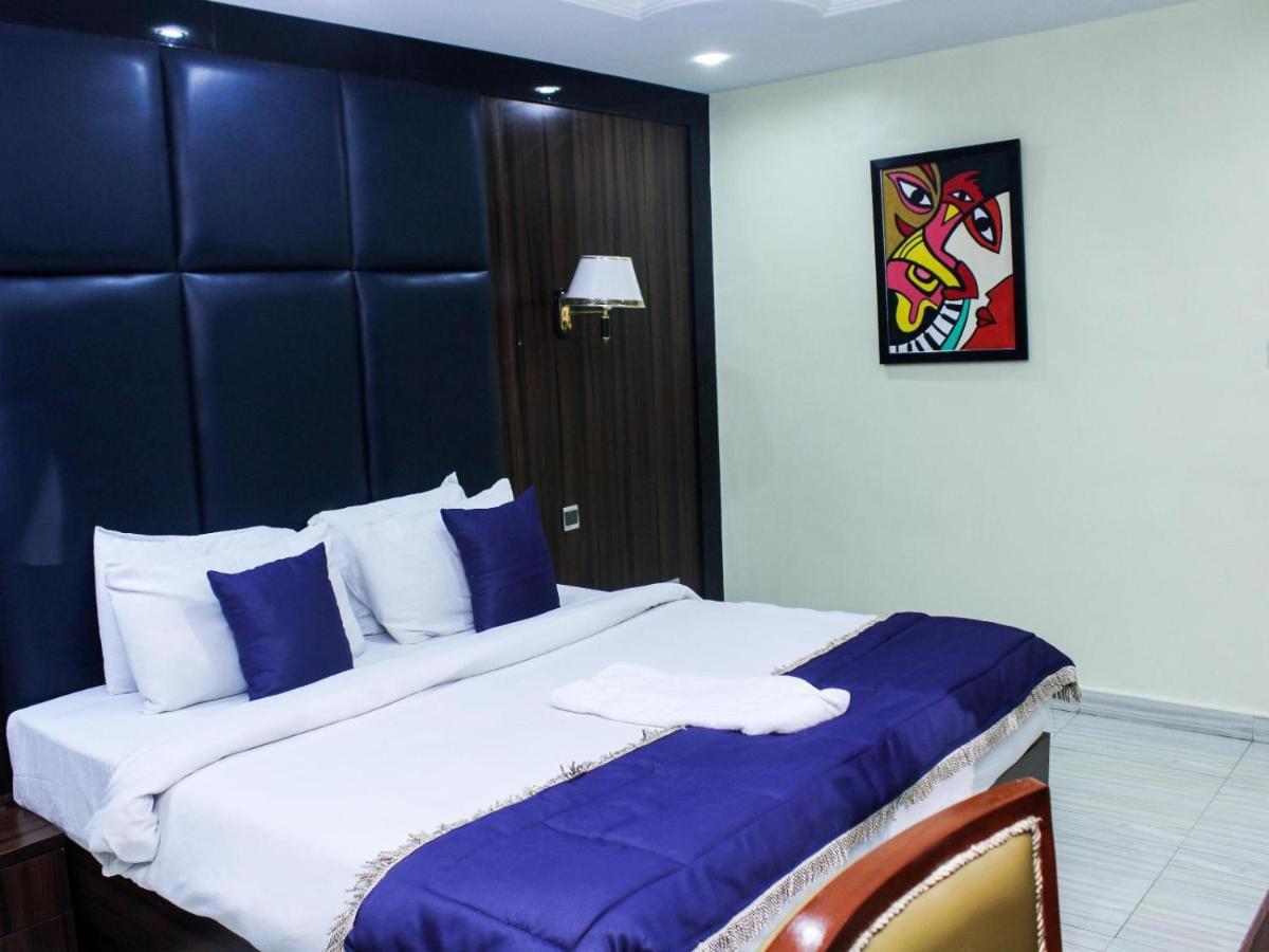 Six Diamond Hotel Ikeja Luaran gambar